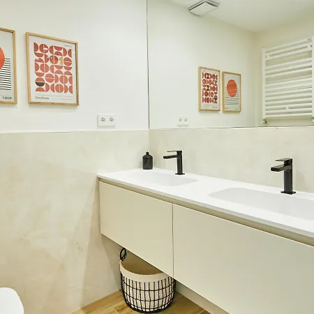 Balmoral By Basque Homes * Сан-Себастьян