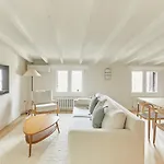 アパート Balmoral By Basque Homes サン・セバスティアン