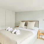 Balmoral By Basque Homes * サン・セバスティアン