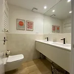 Balmoral By Basque Homes アパート *